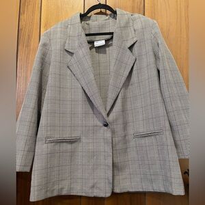 Classic Gray Plaid Women's Blazer